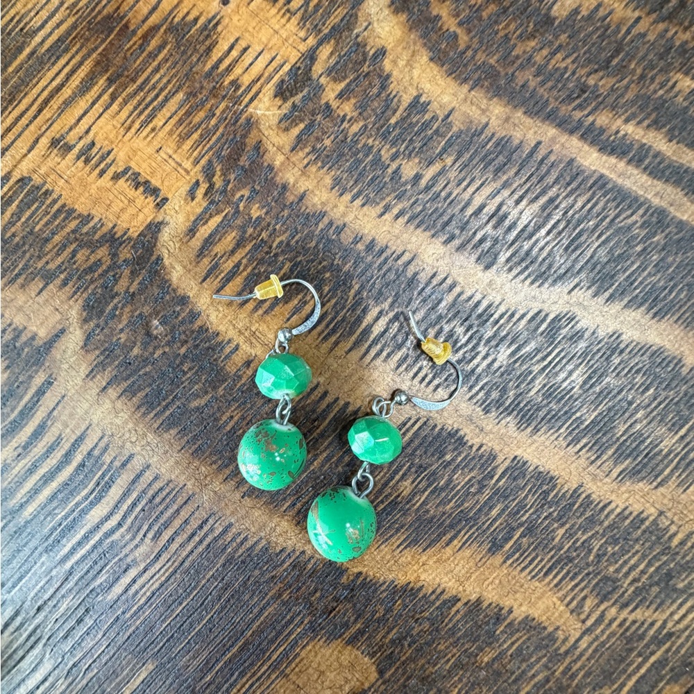 Green Stone Long Necklace and Earring Set - Women Jewelry - Picture 3 of 3